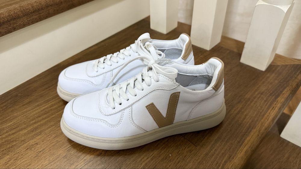 Брендовые обуви. Все по 85.000 сум. Оригинал 37-размер