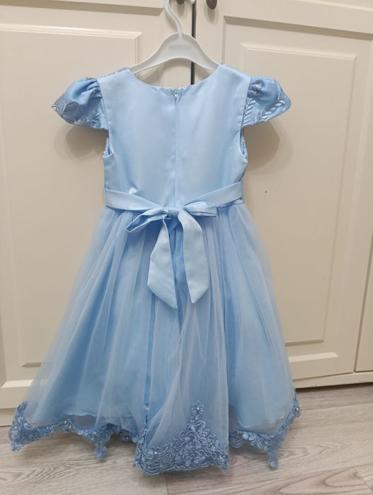 Платья не довочку