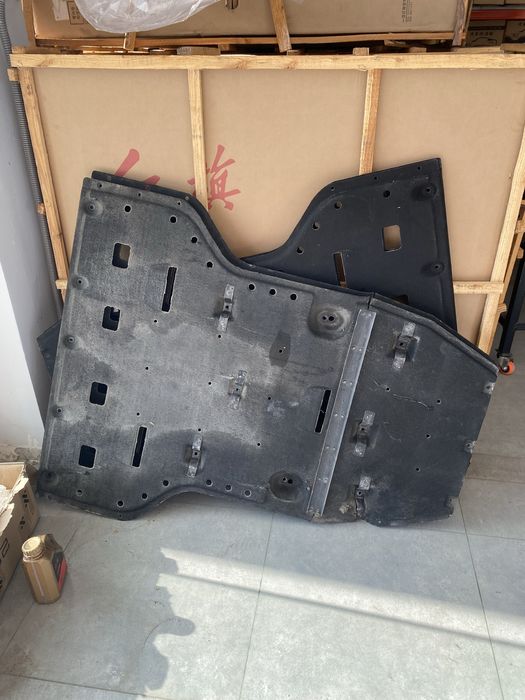 hongqi mashinasiga avto zapchastlar GZX MOTORS da bor