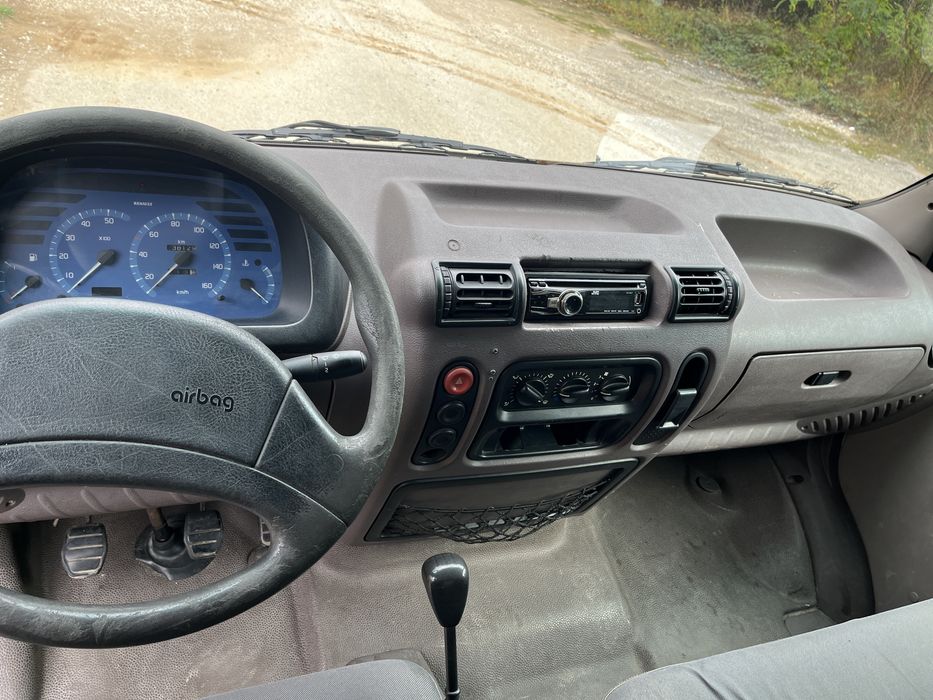 Renault master 2.8Dti Швейцария