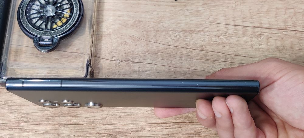 Samsung S22 Ultra 5G impecabil + Cadou