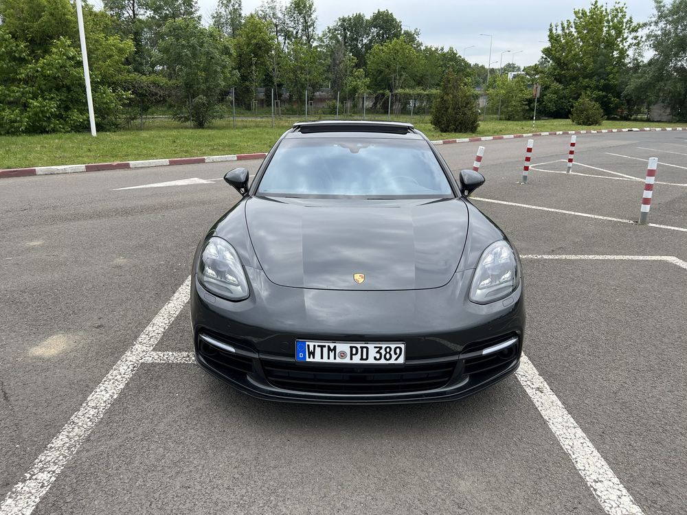 Porsche Panamera Hybrid Full Options!!!