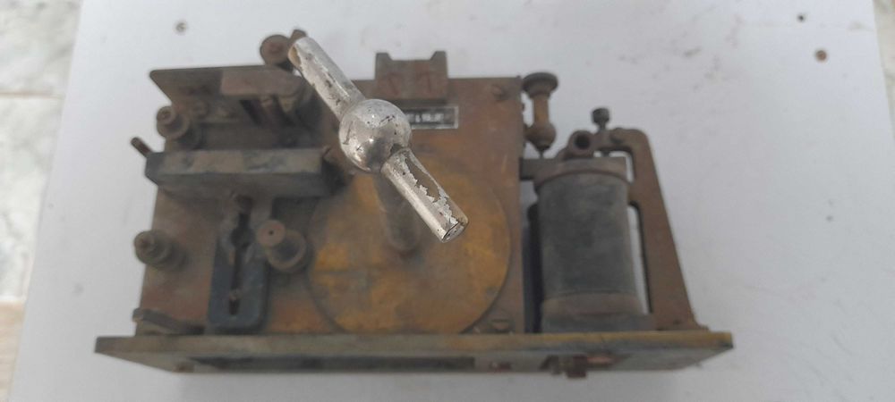 Телеграфен апарат - приемник