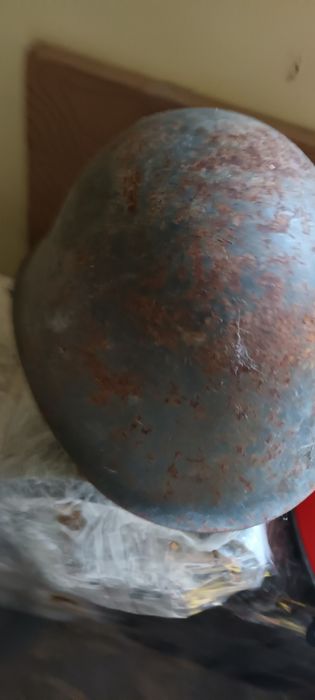 Casca militara de armata veche . .