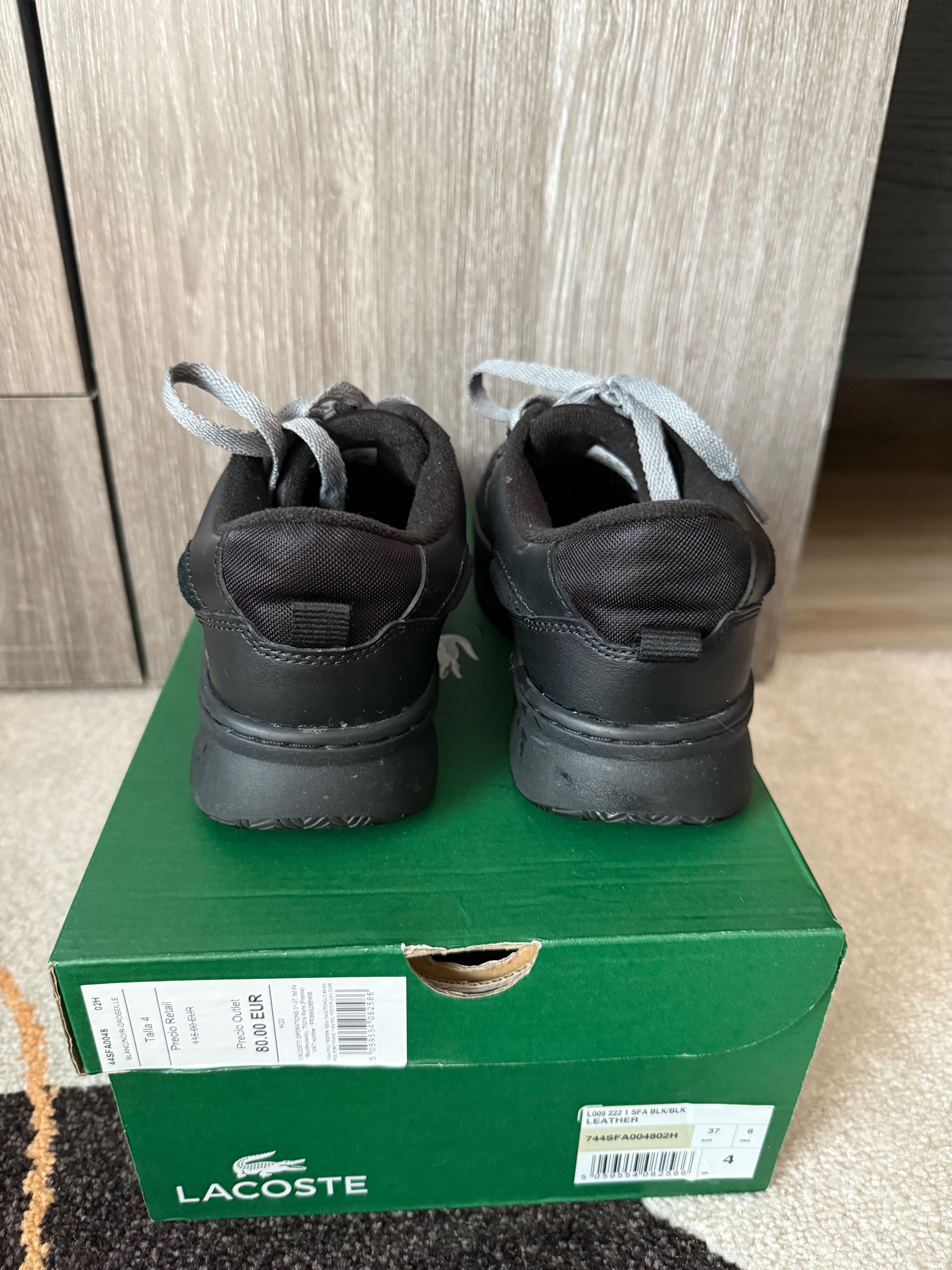 Маратонки Lacoste