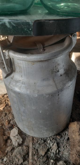 Продам алюминиевую канистру 10 литров