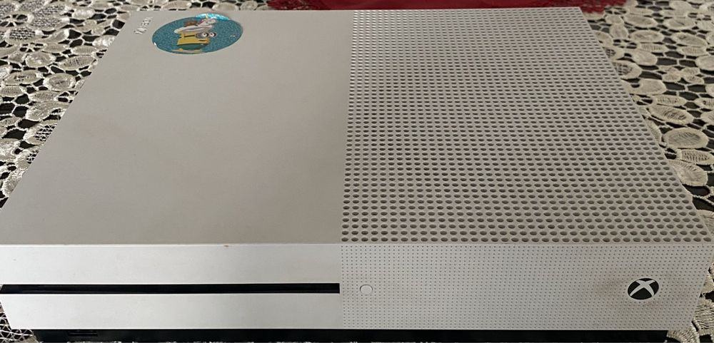 Vand Schimb Cu laptop gaming xbox one s 1TB