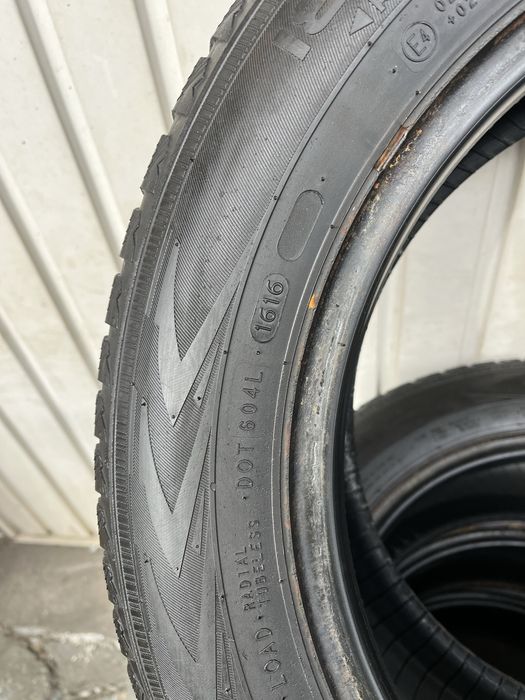 4 anvelope iarna 185/60 R15, Nokian, 5-6mm profil ramas!