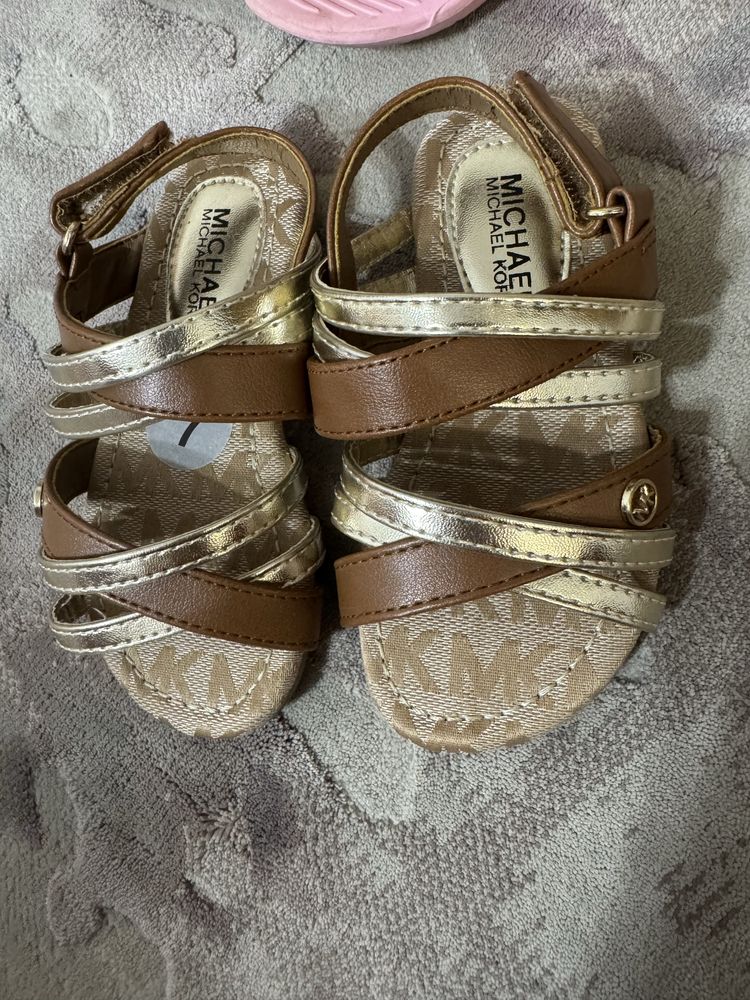 Обувь для девочки Michael Kors США на 2-4г