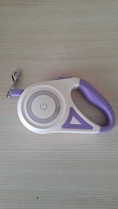 Автоматичен повод за куче 5м,  за 35-40кг, светещ с LED