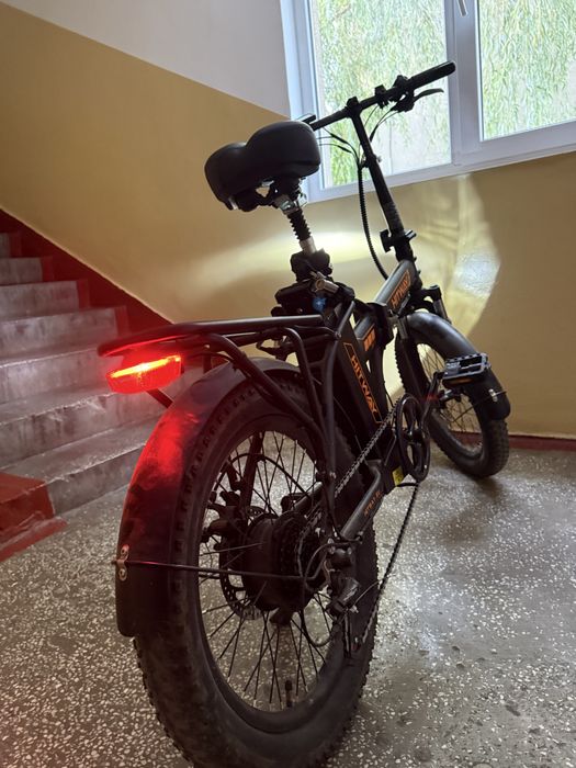 Hitway BK11 - bicicletă electrică pliabilă