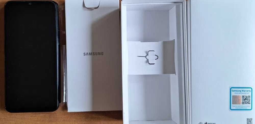 Смарт телефон Samsung