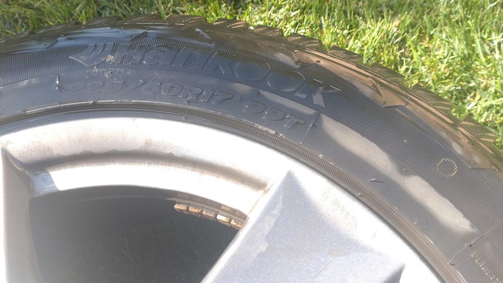 Set 4 jante + anvelope iarnă cu ținte, R17 225/60