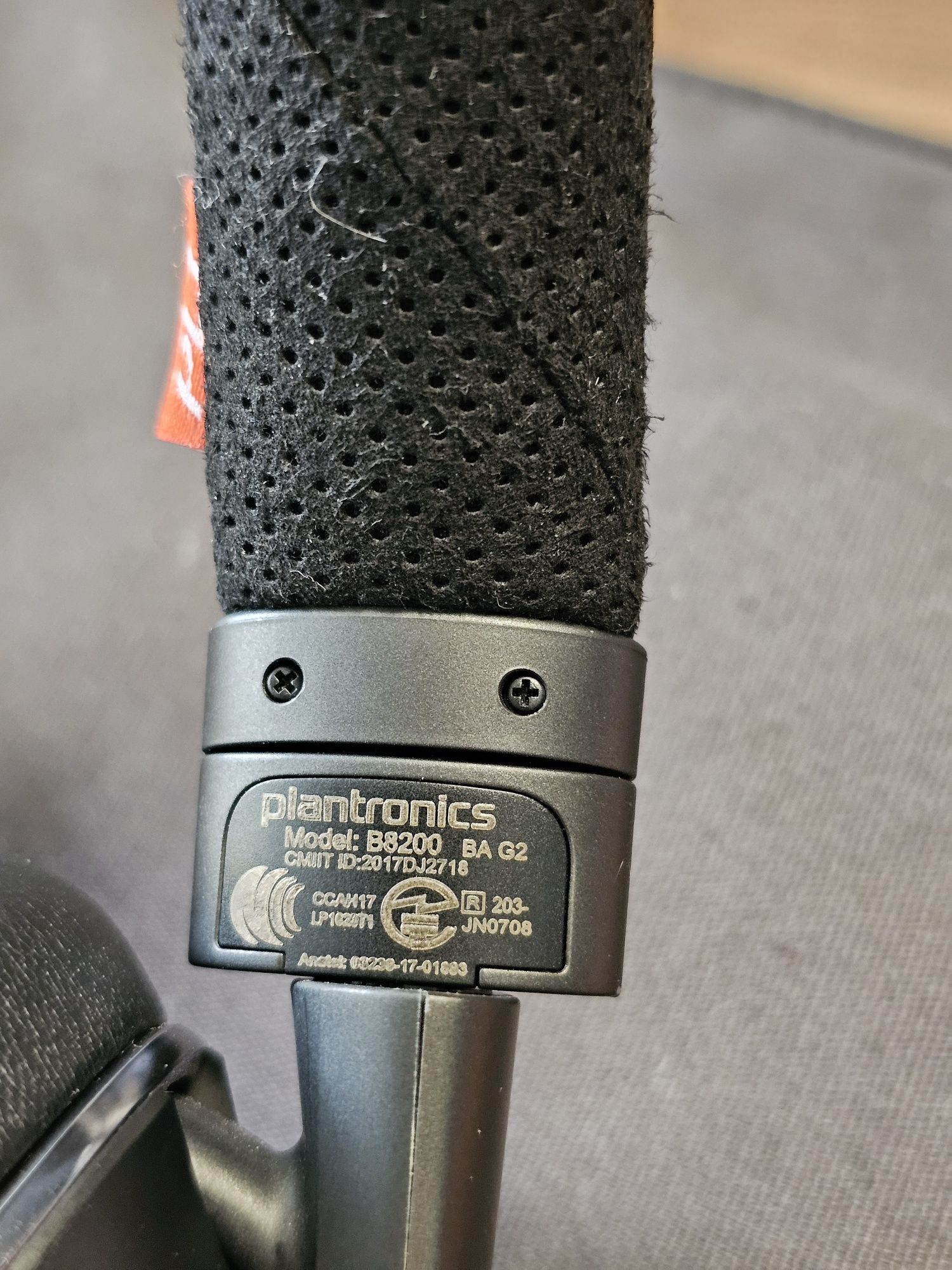 Casti Stereo Wireless Bluetooth Plantronics B8200