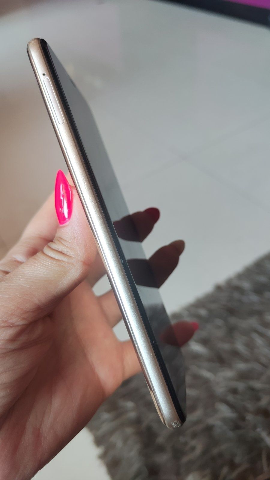 Мобилен телефон wiko