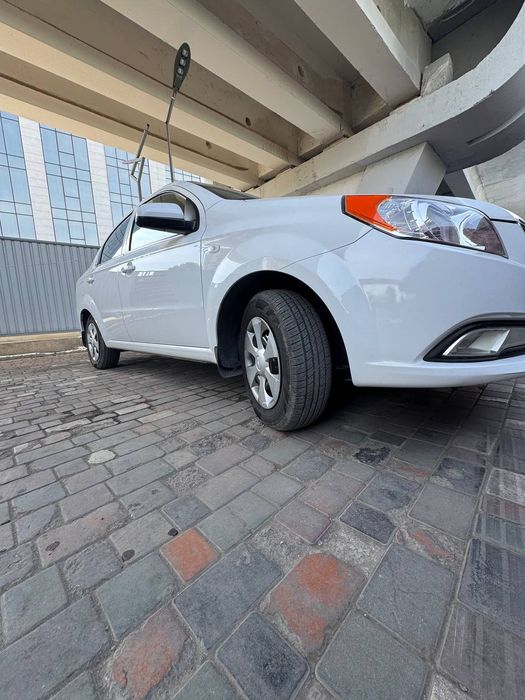 Nexia 3 2019 yil mexakina 2 pazitsa kraska toza metan gaz bor.