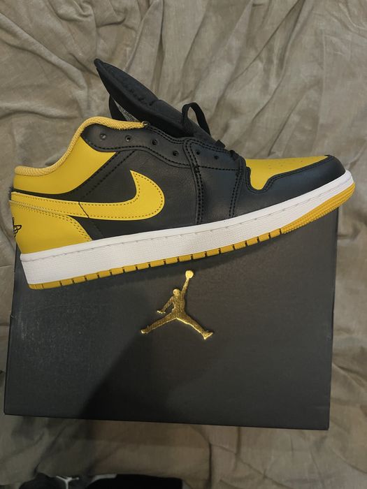 Nike Air Jordan 1 Low Black/Yellow