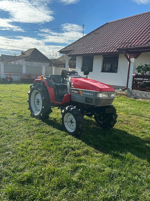 Tractor japonez Yanmar F220 D + freză de sol.