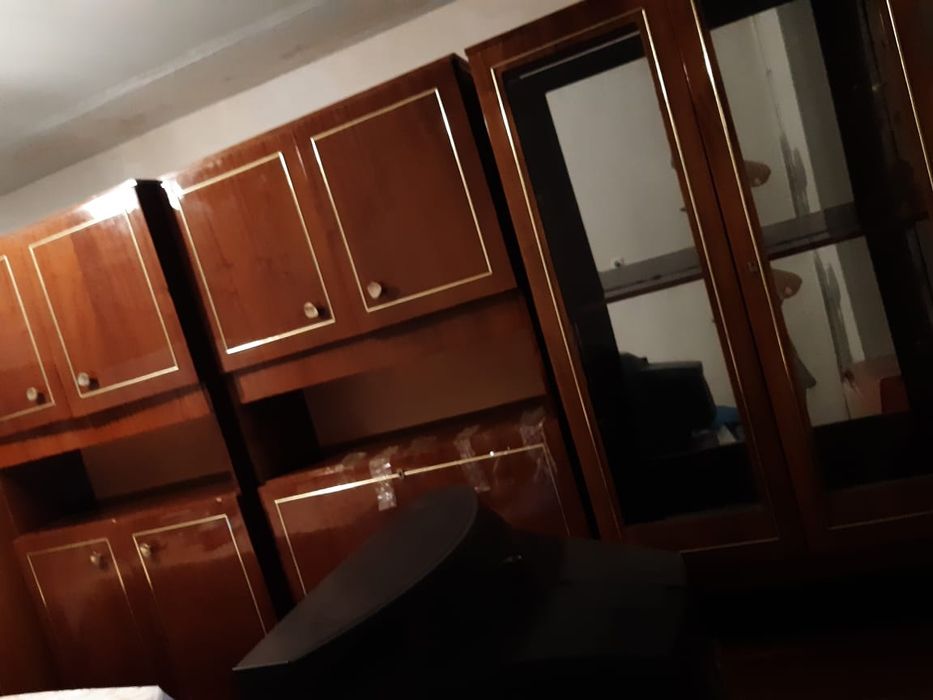 Дарю мебель (стенка, лакированная)