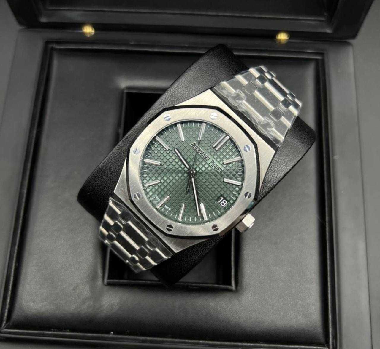 Audemars Piguet Royal Oak 50th Anniversary 15510 41mm Green Dial