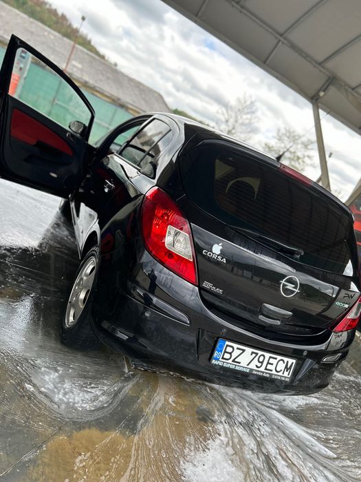 Vand Opel Corsa sau dezmembrez