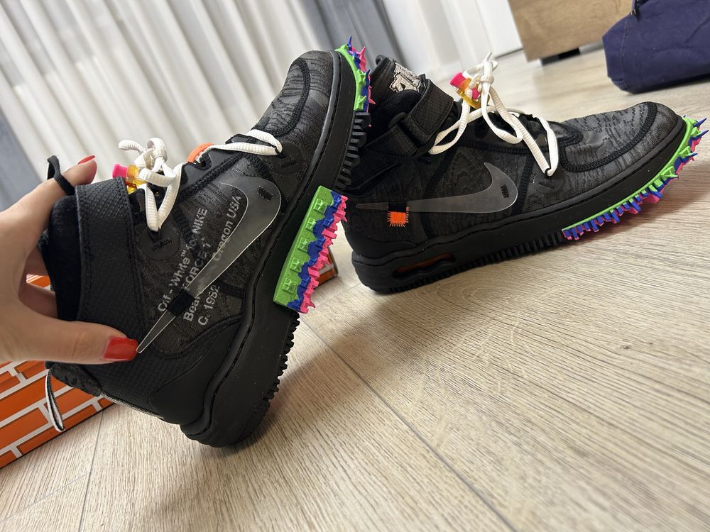 Off-White x Nike Air Force 1 Mid Black