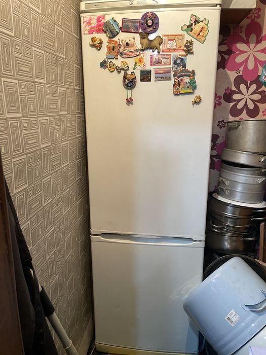 Продам холодильник