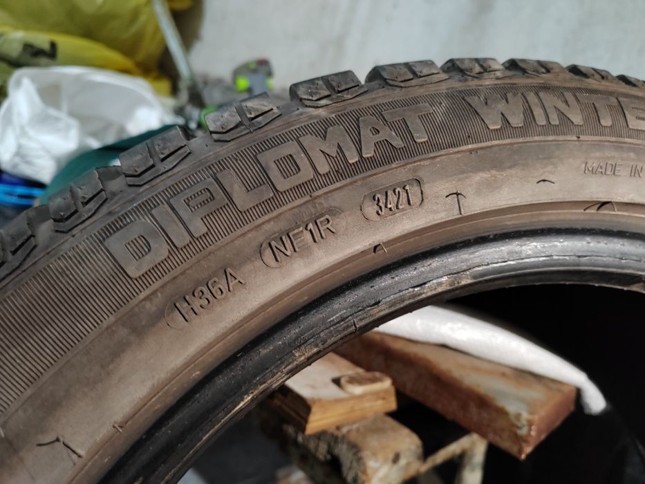 Зимни гуми Diplomat 215/50R17 – комплект, отлично състояние