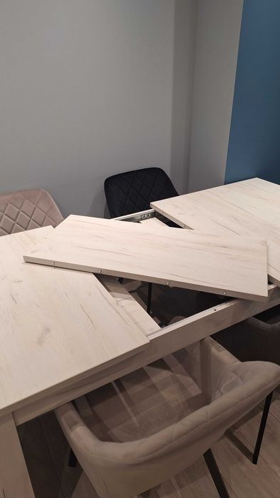 Разтегателна трапезна маса - 160-200см