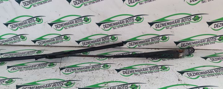 Brat stergator dreapta Dacia Logan prima generatie