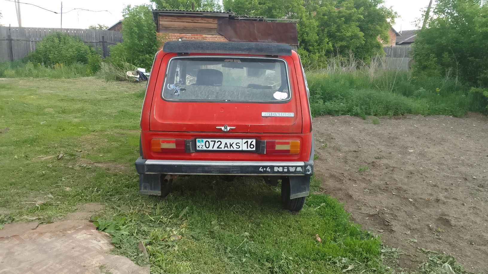Продам ниву на ходу
