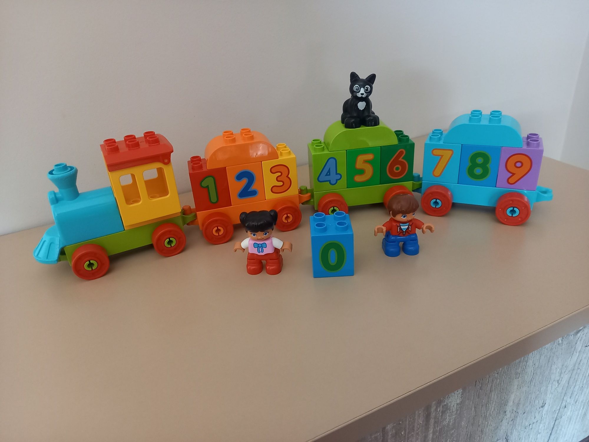 Lego Duplo - Летище,  Влак, Пожарна кола