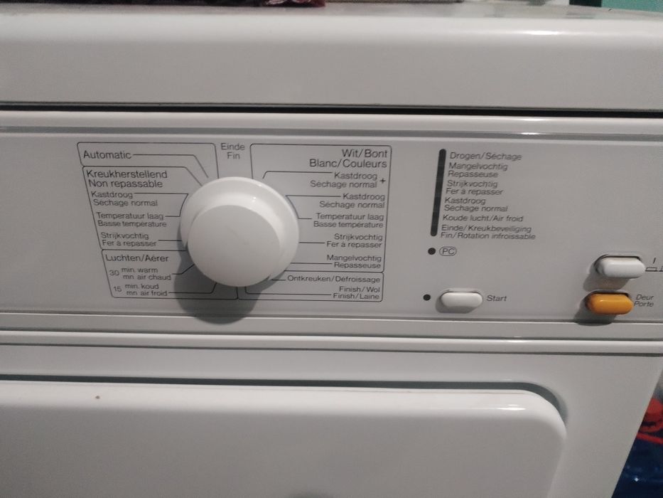 Uscator rufe Miele T8302