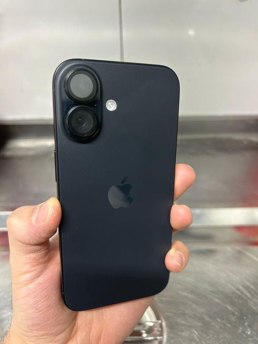 Iphone 16  black 128