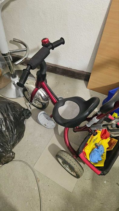 Детска триколка          .