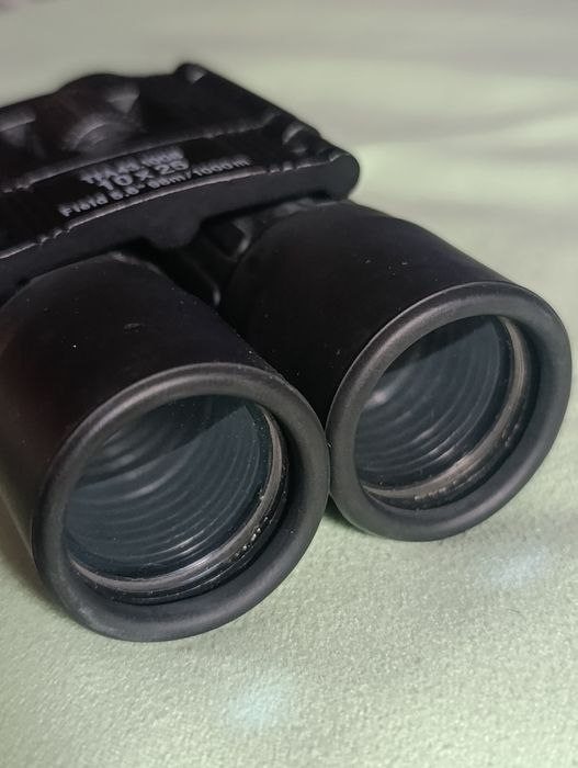 Binoclu metal  10x25