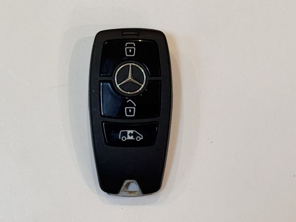Ключ за Mercedes KeyLees оригинален