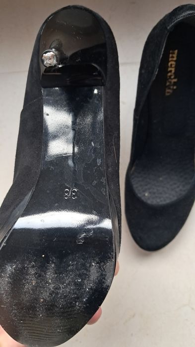 Pantofi ocazie din piele întoarsă  mărimea 38