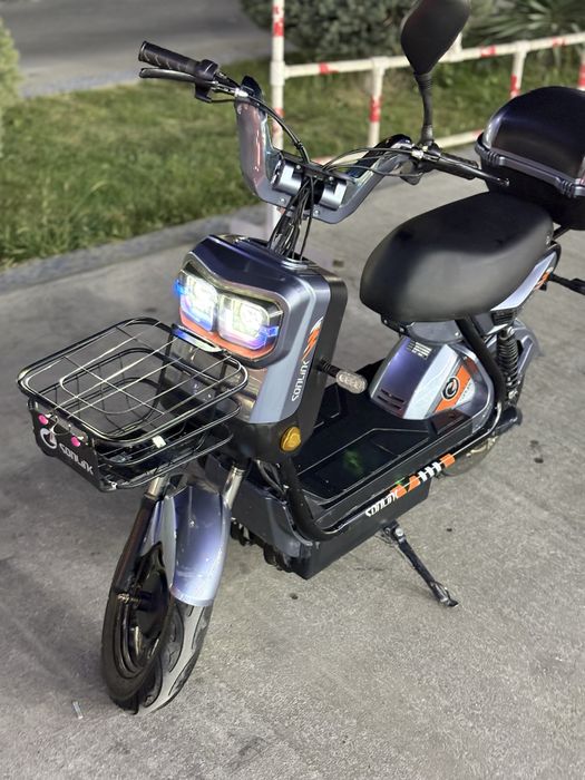 Skuter sroshni sotiladi