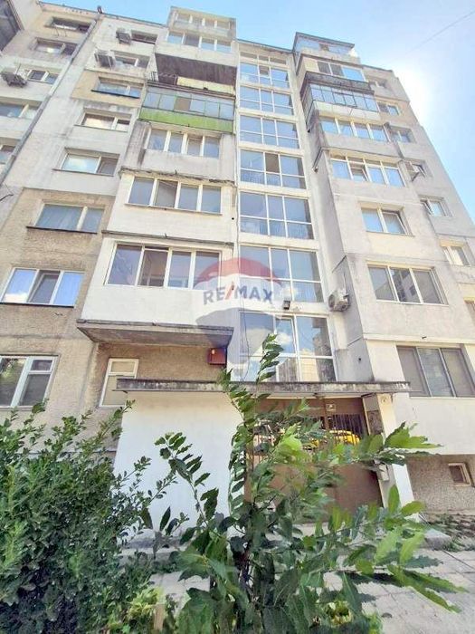 Двустаен апартамент за продажба в Цветен квартал Т4199