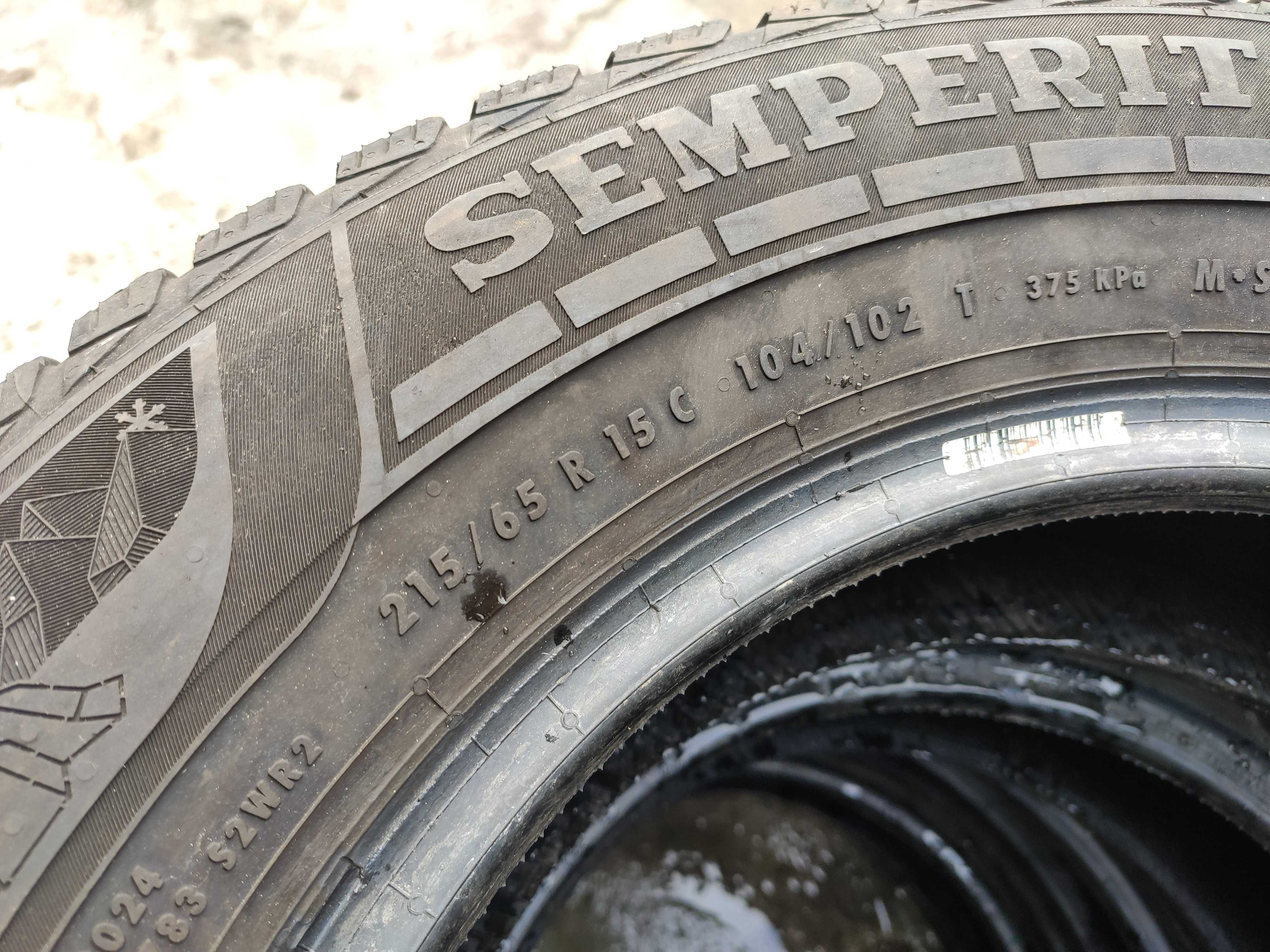 2бр Зимни гуми за БУС 215 65 15 С - Semperit - DOT 2023