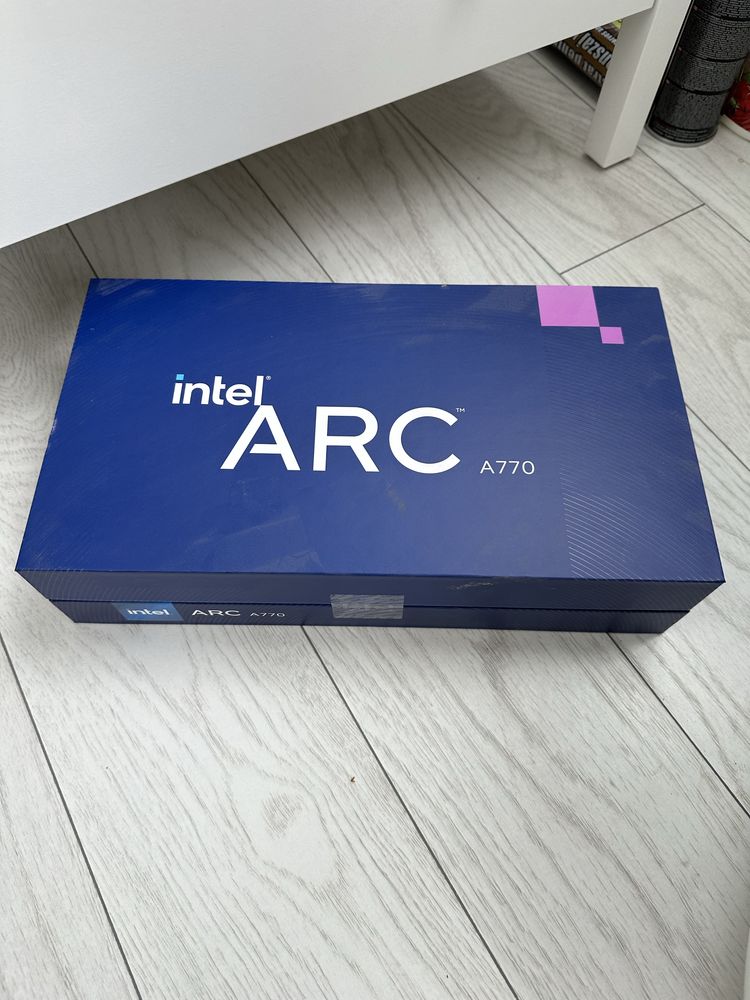 Vand placa video Intel Arc A770 Limited Edition 16 GB