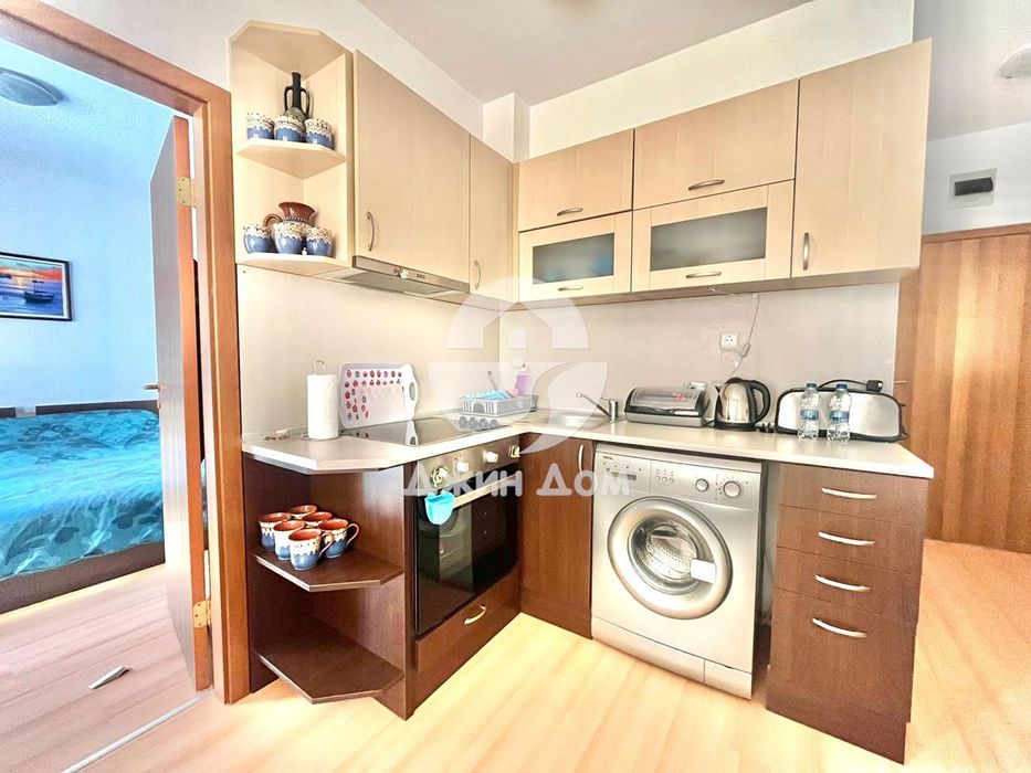 Продава се Двустаен апартамент в к.к. Слънчев бряг - 50 кв.м за 830 €/кв.м - Снимка #2