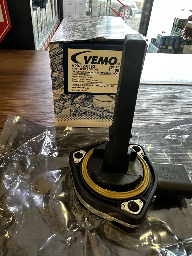 Датчик за ниво масло BMW VEMO Q+