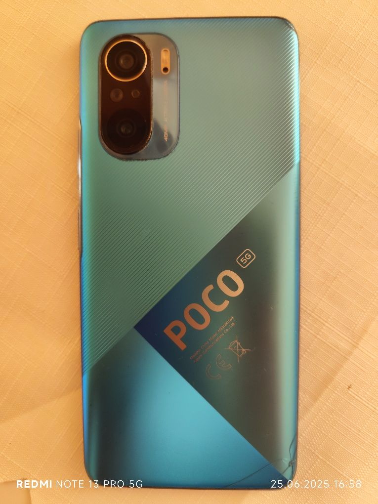 Vând Xiaomi Poco F3