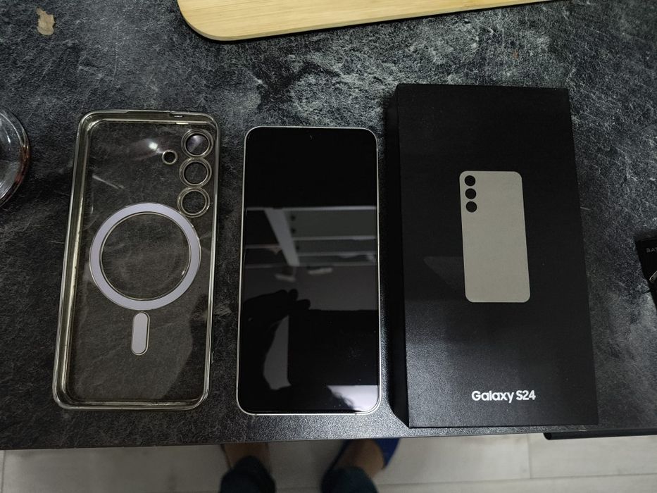 Samsung s24 8g android 15