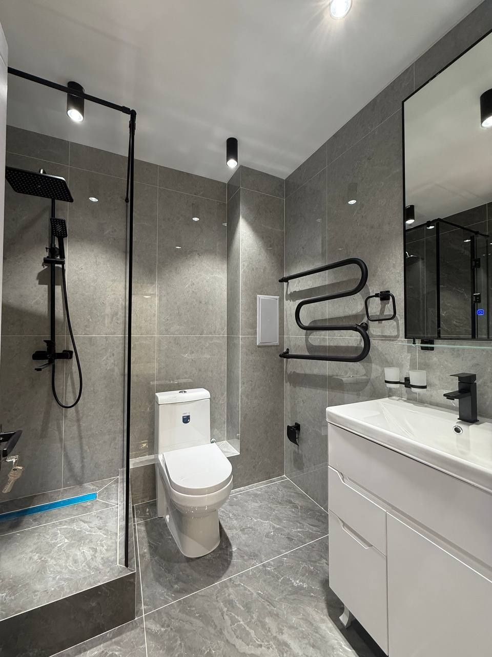 Продается 3х ком квартира на ул. Нукусской, ор-р: м. Ойбек, 88 м²