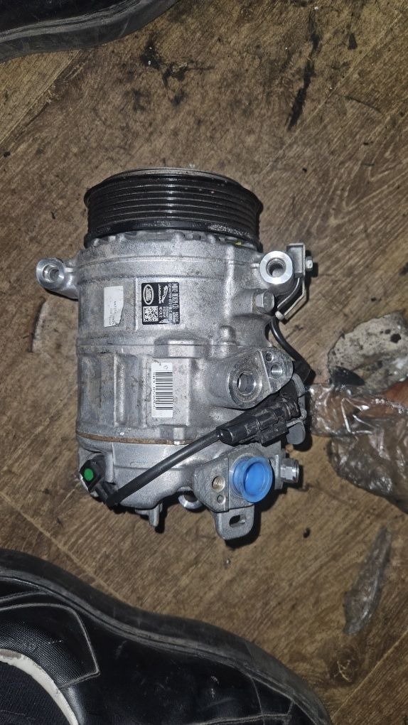 Компресор за климатик за Land Rover Defender  II L663 3.0