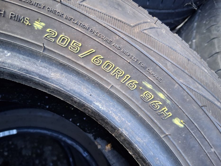 205 60 16 FALKEN 2бр зимни дот 2020г