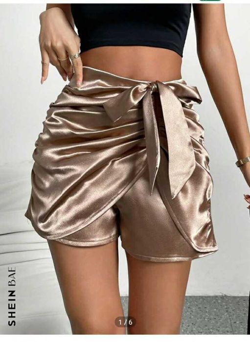 Pantaloni scurti satin